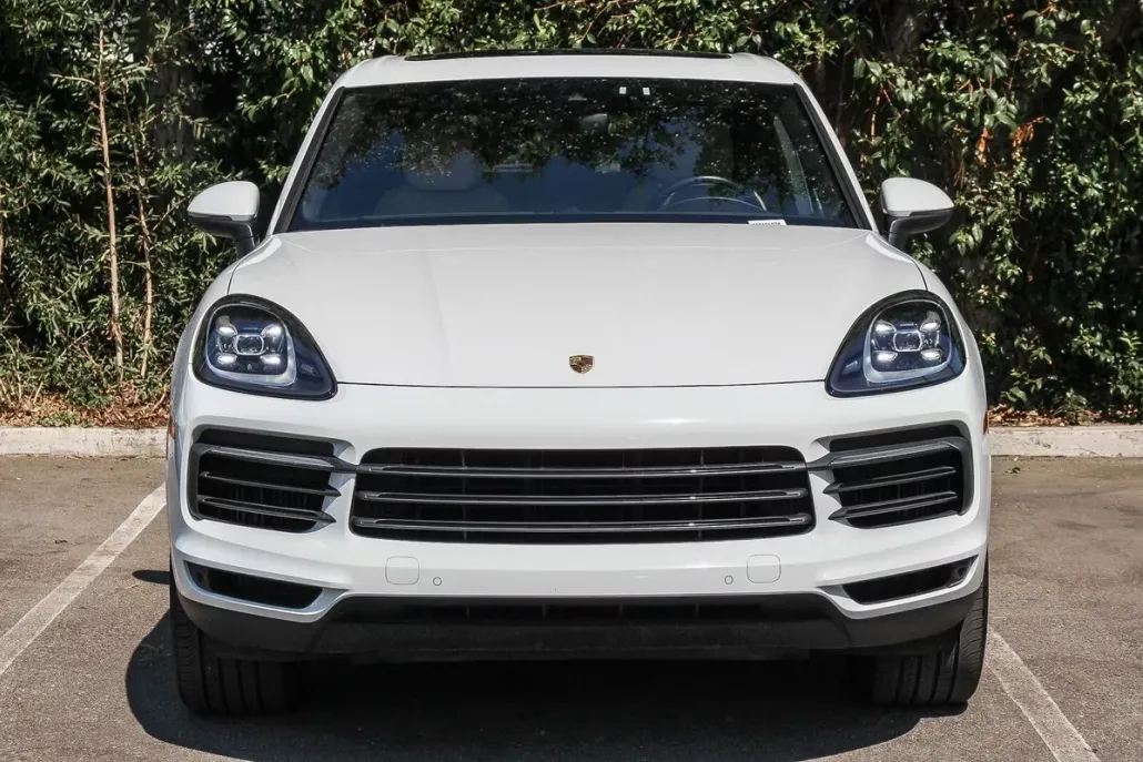 2019 Porsche Cayenne Base photo 1