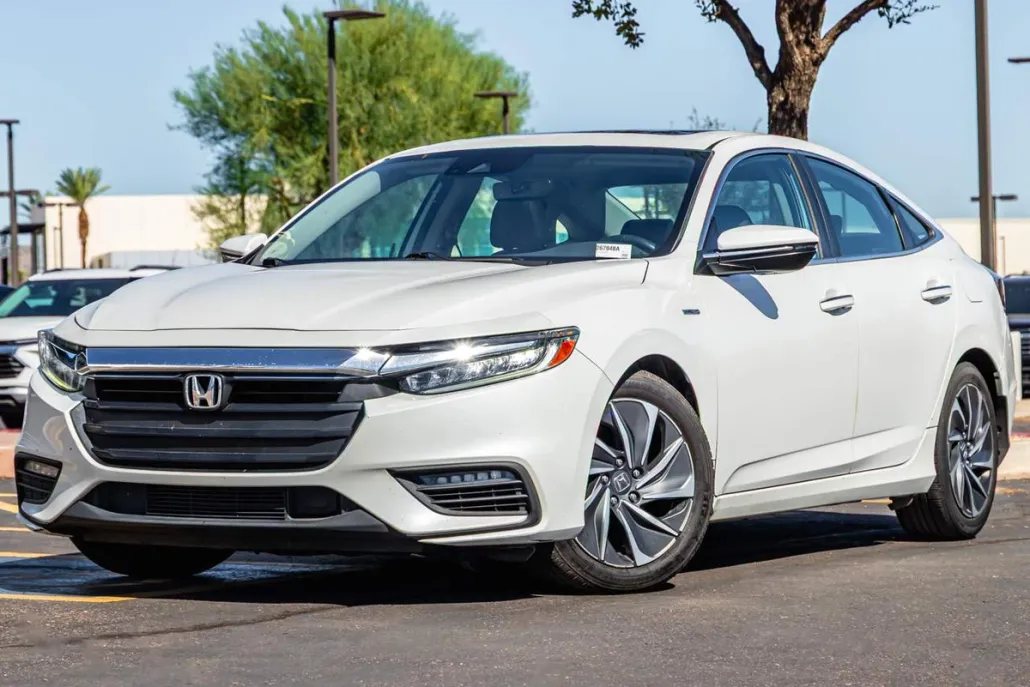2019 Honda Insight Touring photo 1