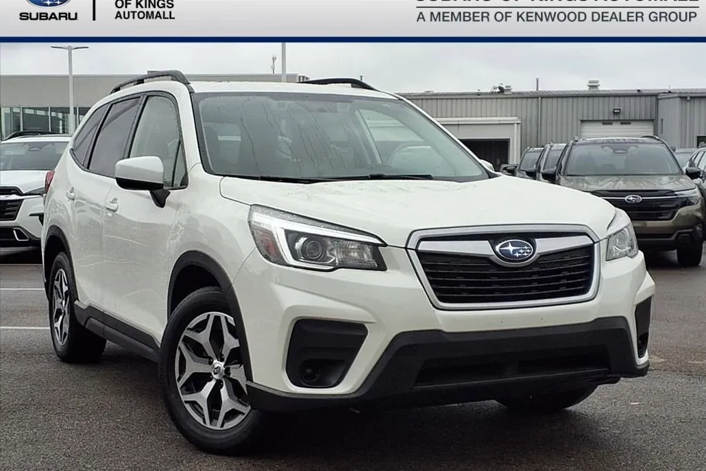 2020 Subaru Forester Premium photo 1