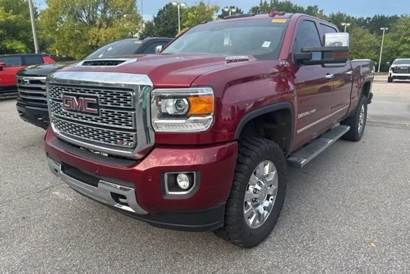 2019 Gmc Sierra HD Denali photo 1