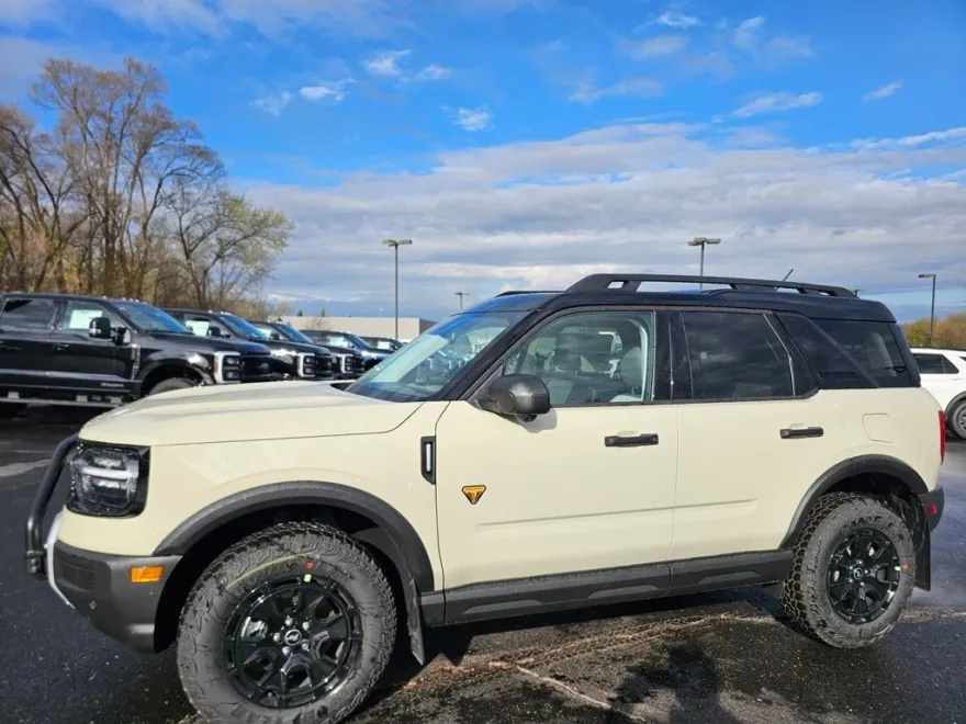 2025 Ford Bronco Sport Badlands photo 1