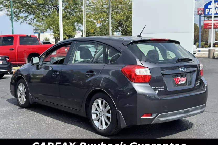 2014 Subaru Impreza 2.0i Premium photo 1
