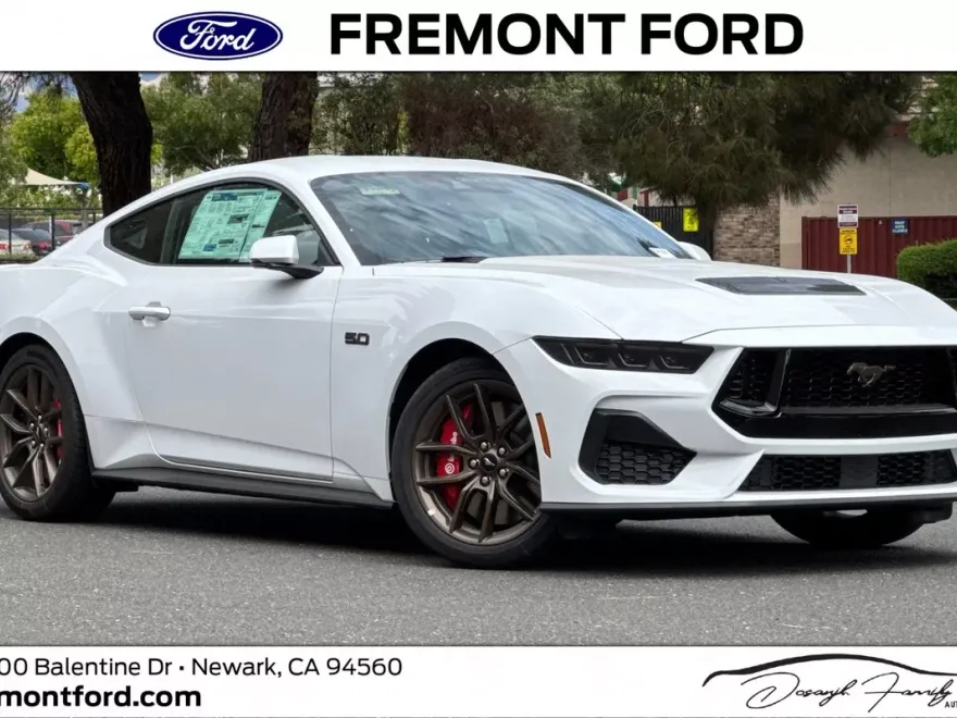 2025 Ford Mustang GT Premium photo 1