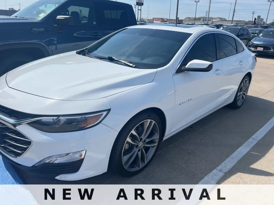 2023 Chevrolet Malibu 1LT photo 1