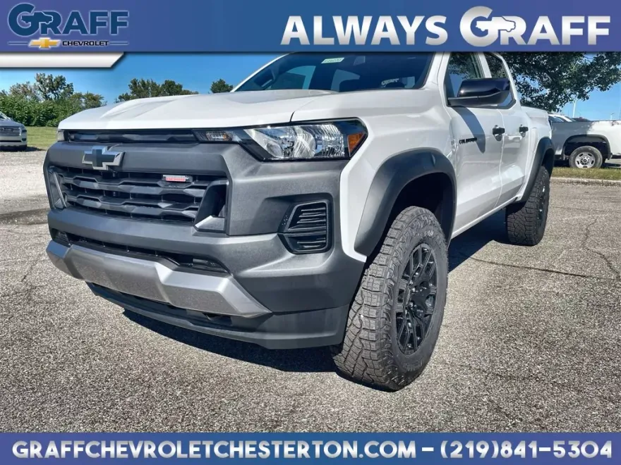 2026 Chevrolet Colorado Trail Boss photo 1