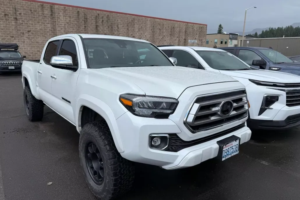 2021 Toyota Tacoma 4x4 Limited photo 1
