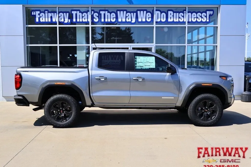 2025 Gmc Canyon Elevation photo 1