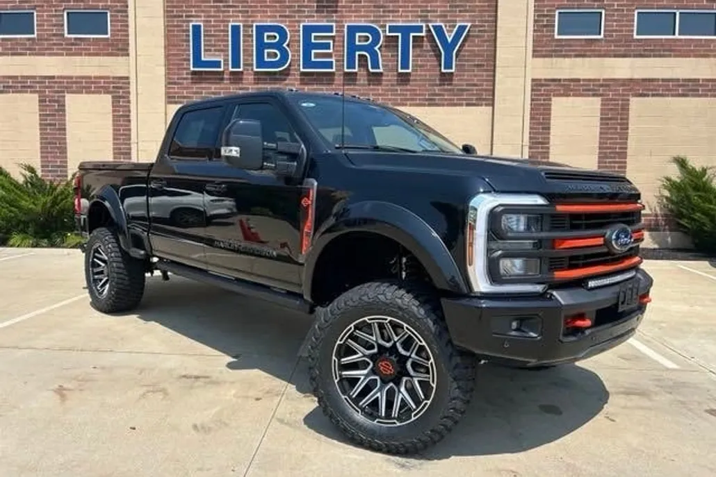 2024 Ford F-250 photo 1