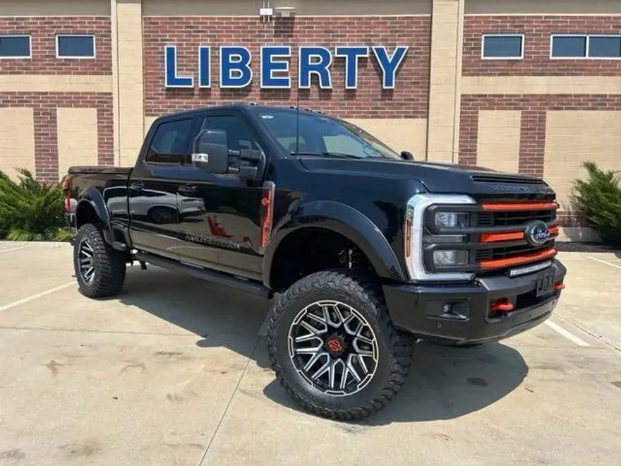 2024 Ford F-250 photo 1