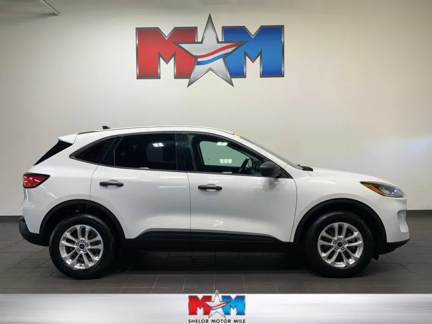 2020 Ford Escape S photo 1