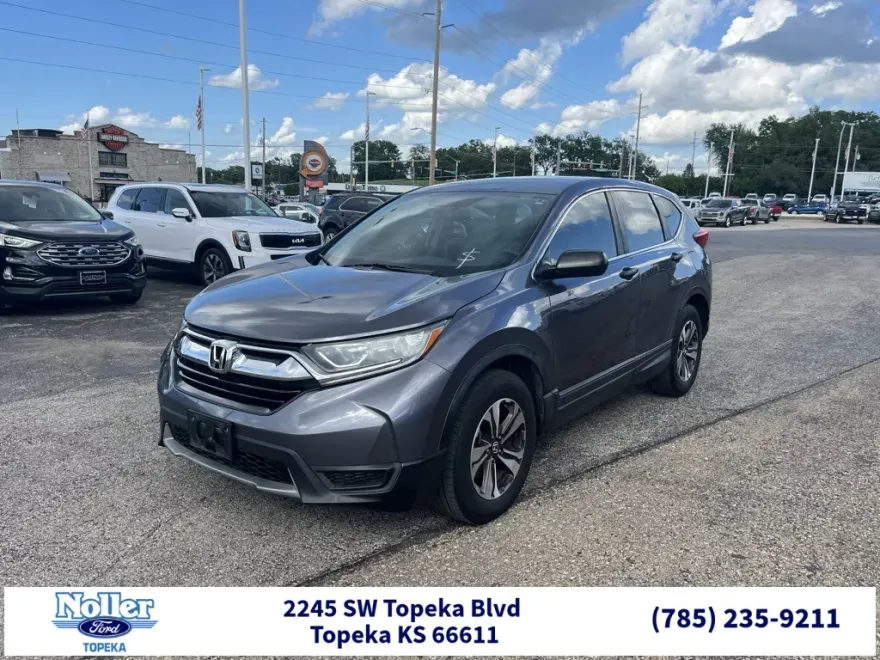 2017 Honda CR-V LX photo 1