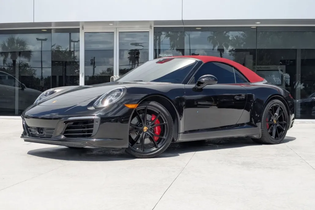 2018 Porsche 911 S Cabriolet photo 1