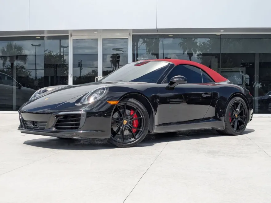 2018 Porsche 911 S Cabriolet photo 1