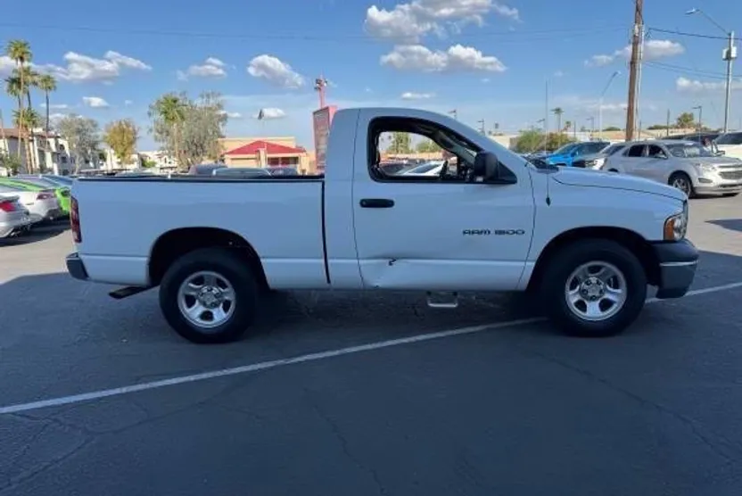 2002 Dodge Ram ST photo 1