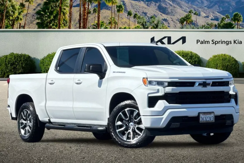 2023 Chevrolet Silverado 1500 RST photo 1
