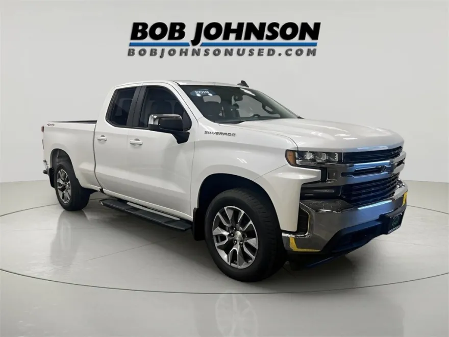 2019 Chevrolet Silverado 1500 LT photo 1
