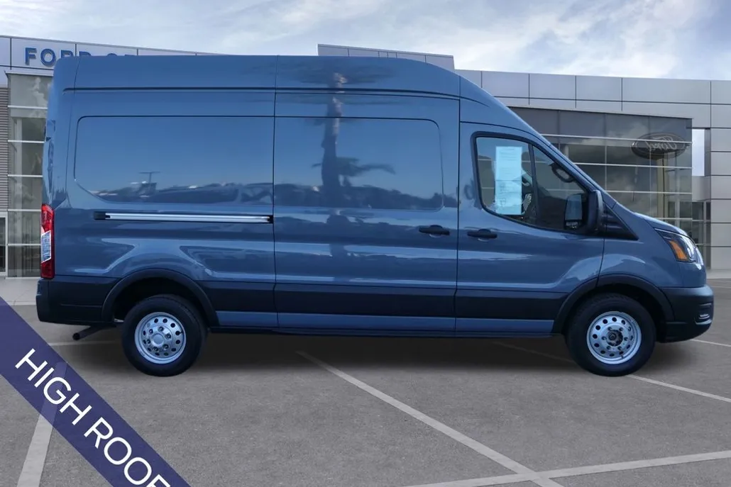2023 Ford Transit photo 1
