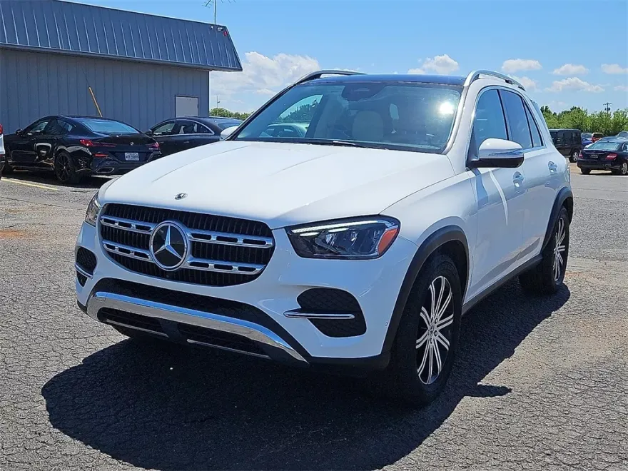 2024 Mercedes Benz GLE 450 4MATIC photo 1