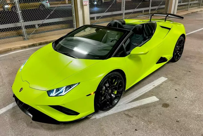 2021 Lamborghini Huracan Evo Spyder photo 1