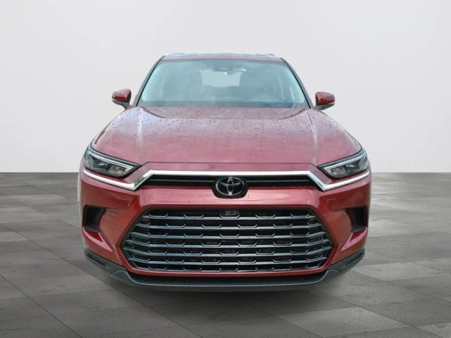 2025 Toyota Highlander Hybrid XLE photo 1