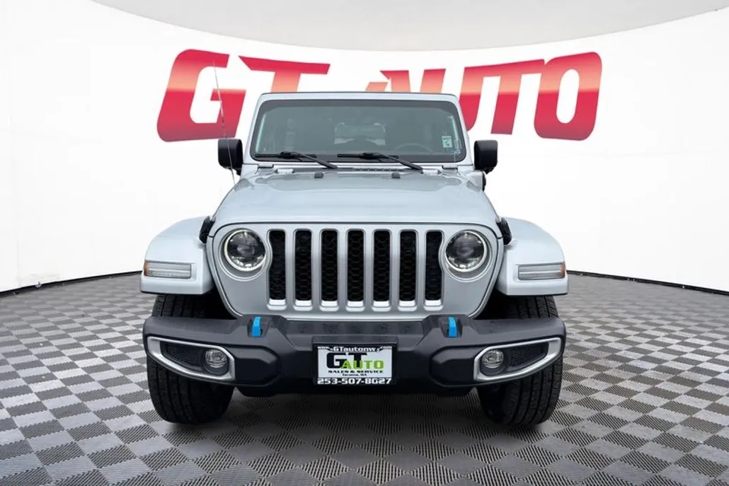 2023 Jeep Wrangler 4xe Sport Sahara photo 1