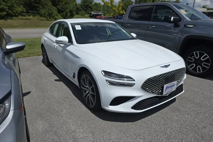 2024 Genesis G70 2.5T photo 1