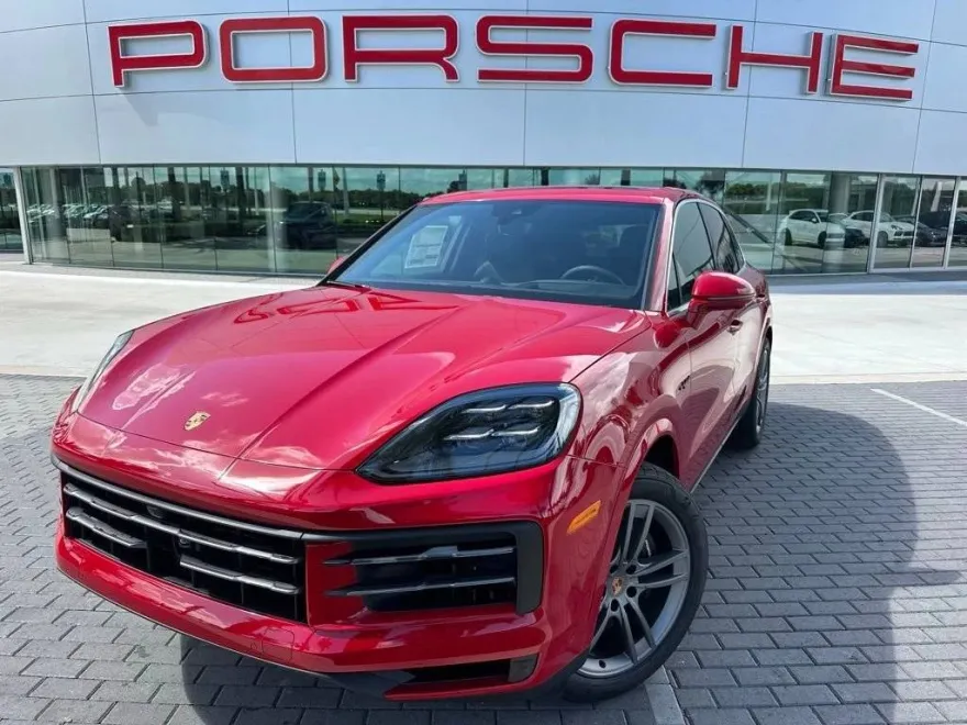 2025 Porsche Cayenne E-Hybrid photo 1