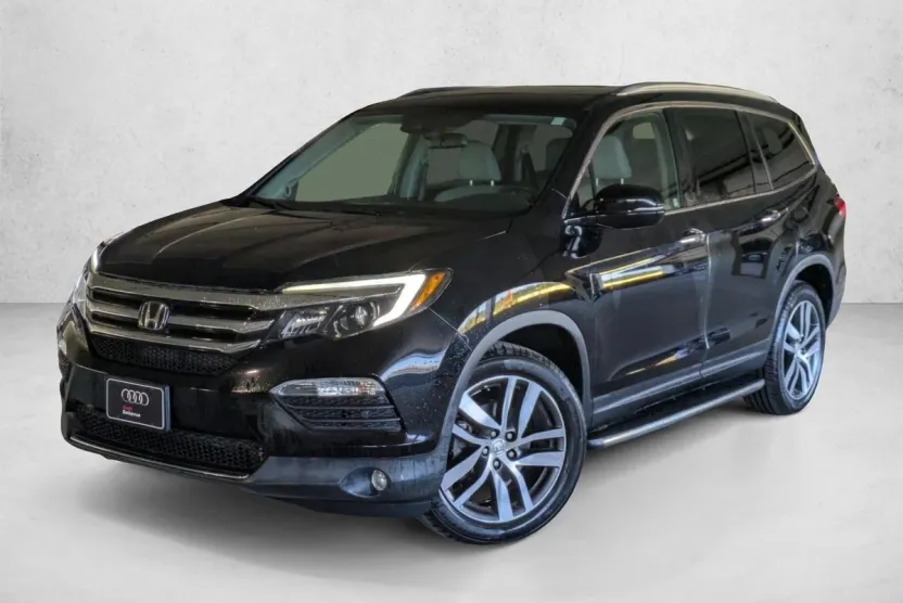 2016 Honda Pilot Elite photo 1