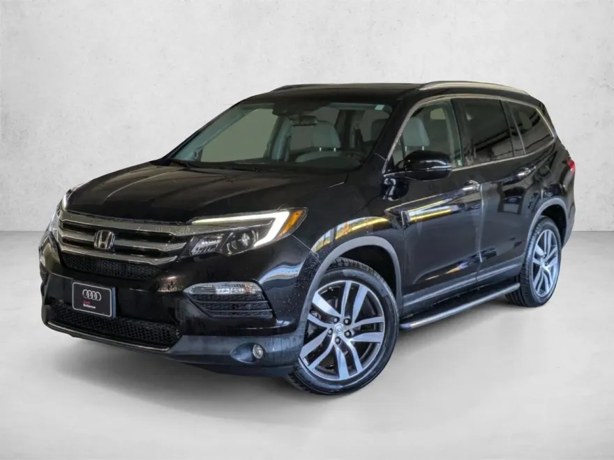 2016 Honda Pilot Elite photo 1