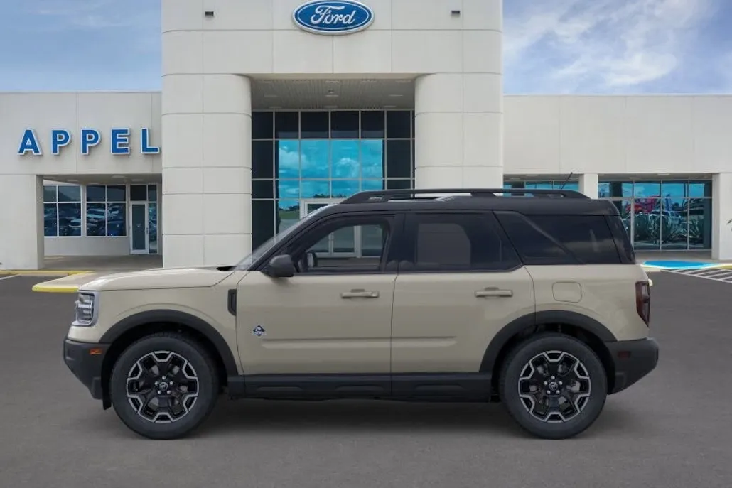 2025 Ford Bronco Sport Outer Banks photo 1