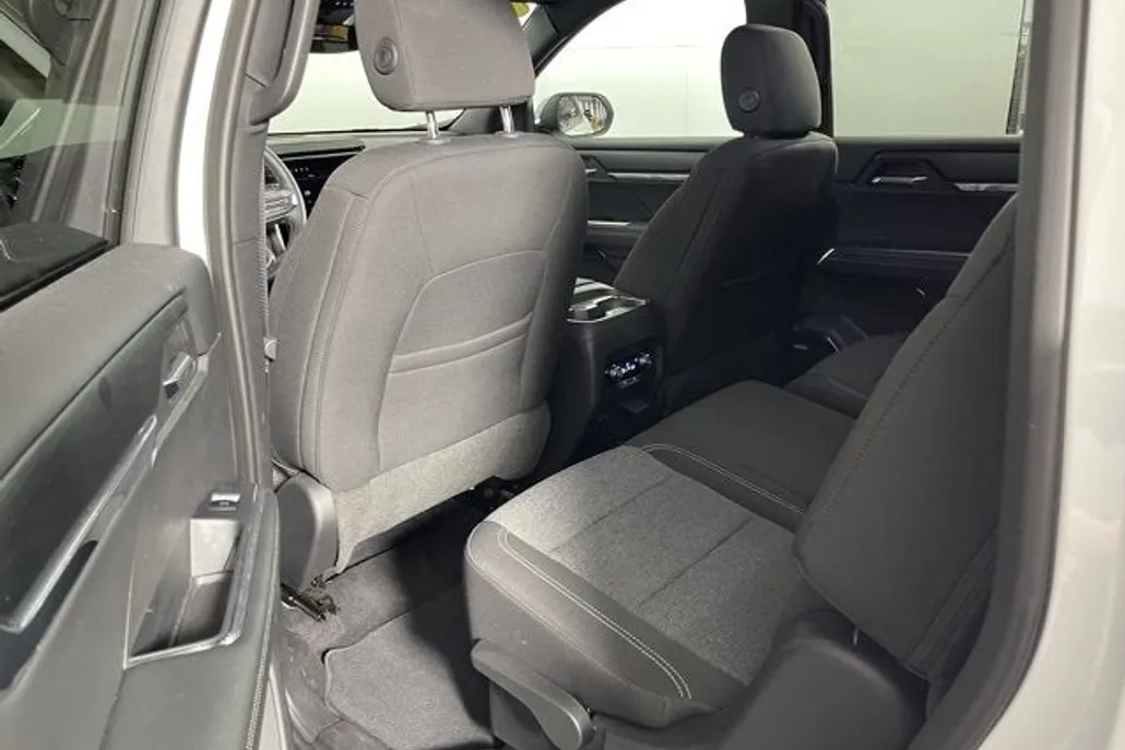 2025 Gmc Acadia Elevation photo 1