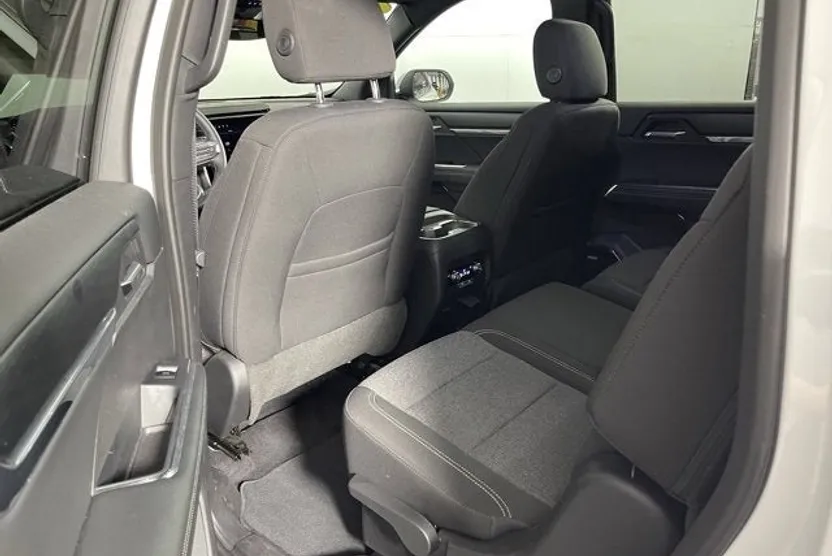 2025 Gmc Acadia Elevation photo 1