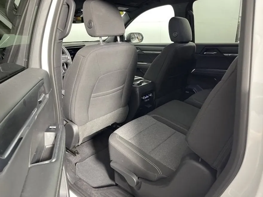 2025 Gmc Acadia Elevation photo 1