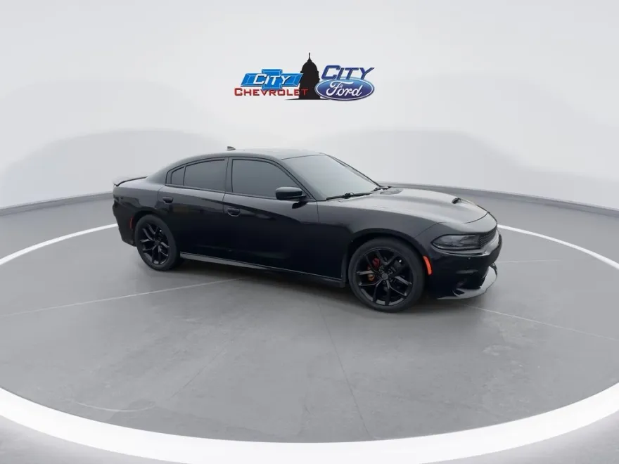 2019 Dodge Charger R/T photo 1