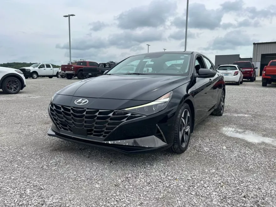 2022 Hyundai Elantra Hybrid Limited photo 1