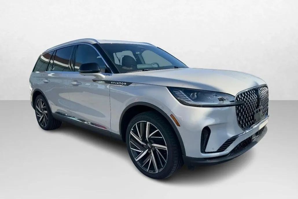 2025 Lincoln Aviator Reserve photo 1