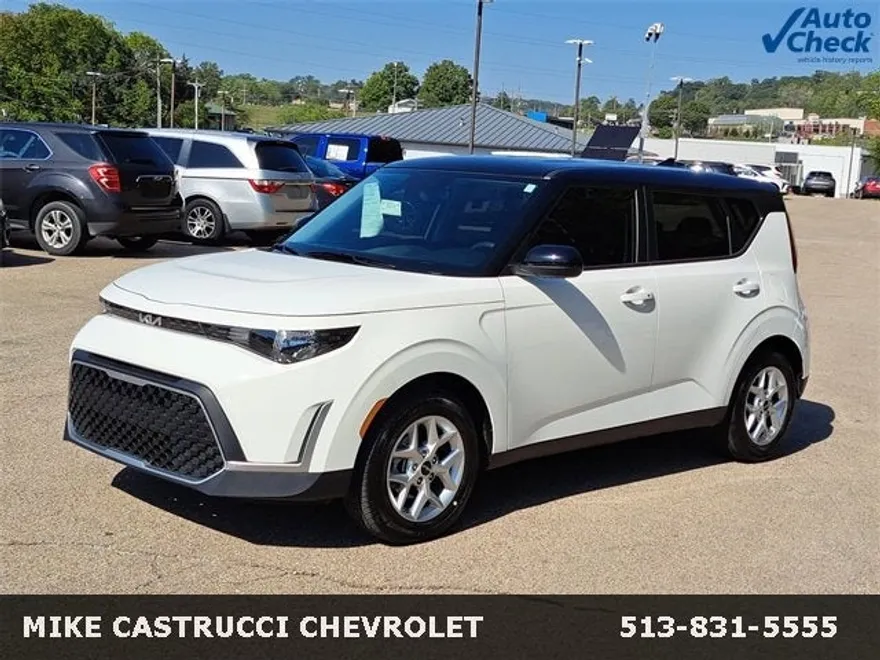2025 Kia Soul S photo 1