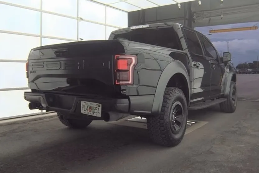 2018 Ford F-150 Raptor photo 1