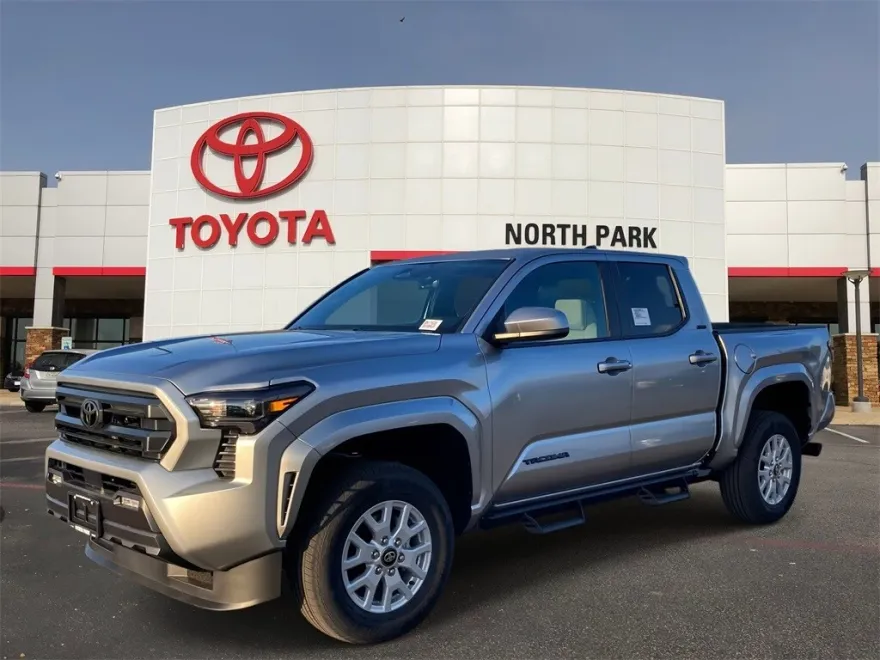 2025 Toyota Tacoma SR5 photo 1
