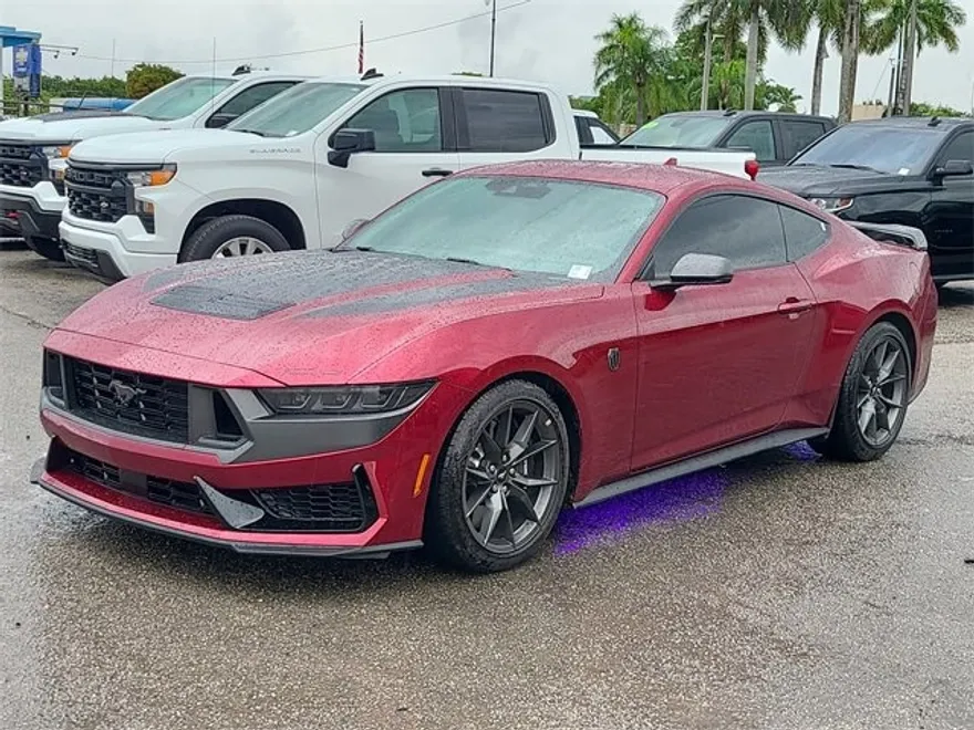 2025 Ford Mustang Dark Horse photo 1