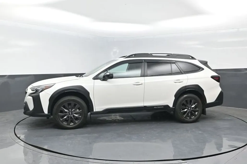 2025 Subaru Outback Onyx Edition photo 1