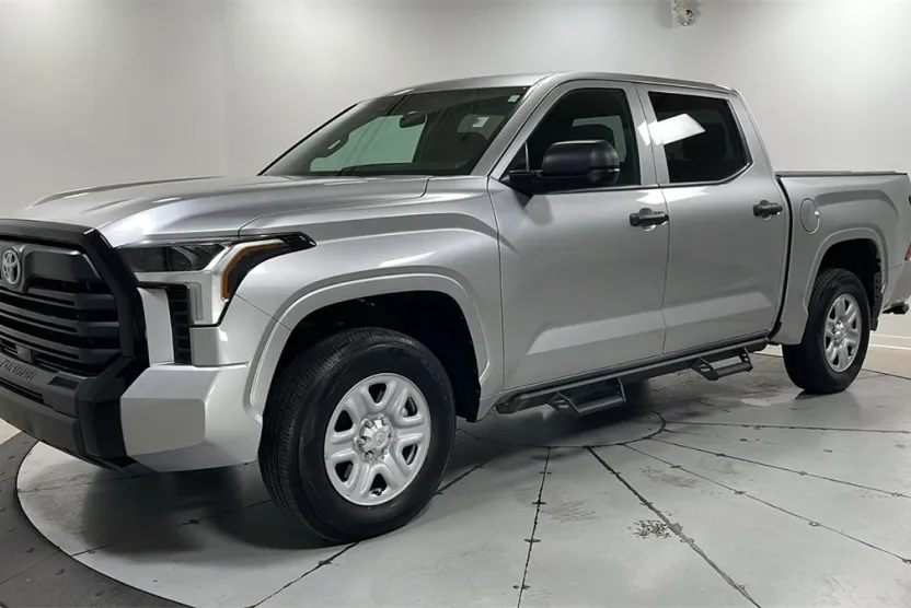 2025 Toyota Tundra SR photo 1