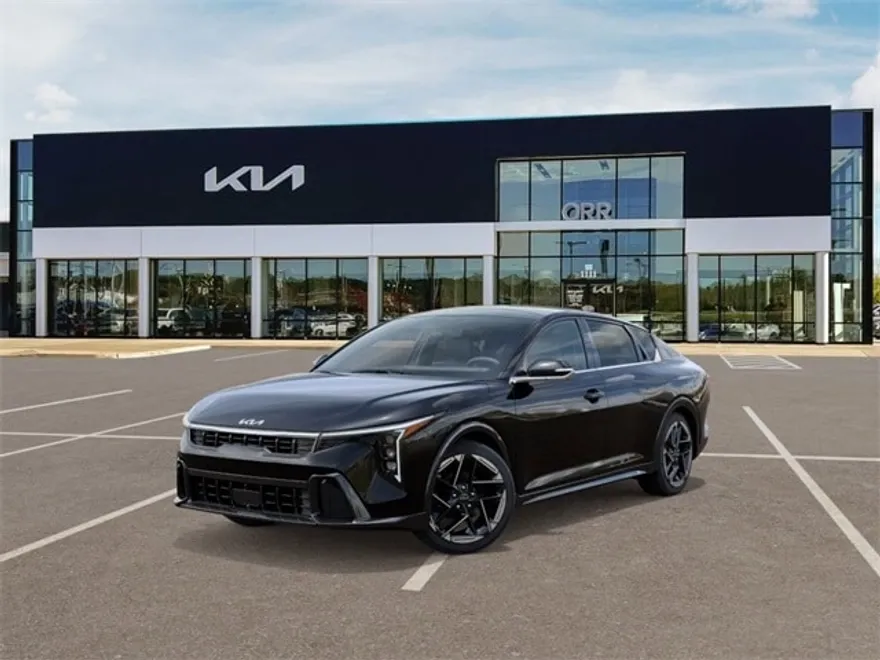 2025 Kia K4 GT-Line photo 1