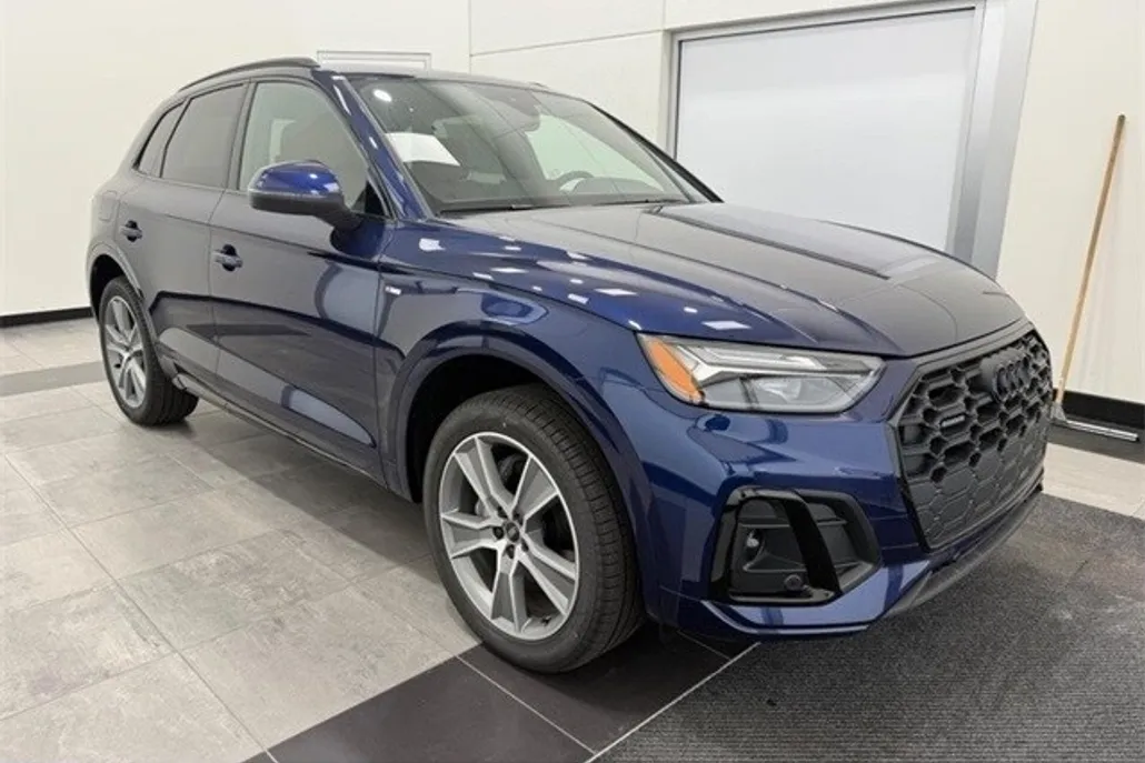 2025 Audi Q5 45 S line Premium photo 1