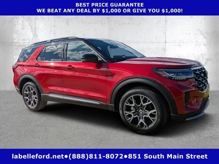 2025 Ford Explorer Platinum photo 1