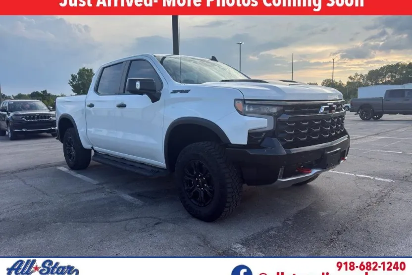 2024 Chevrolet Silverado 1500 ZR2 photo 1