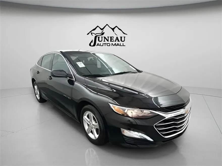 2023 Chevrolet Malibu 1LT photo 1