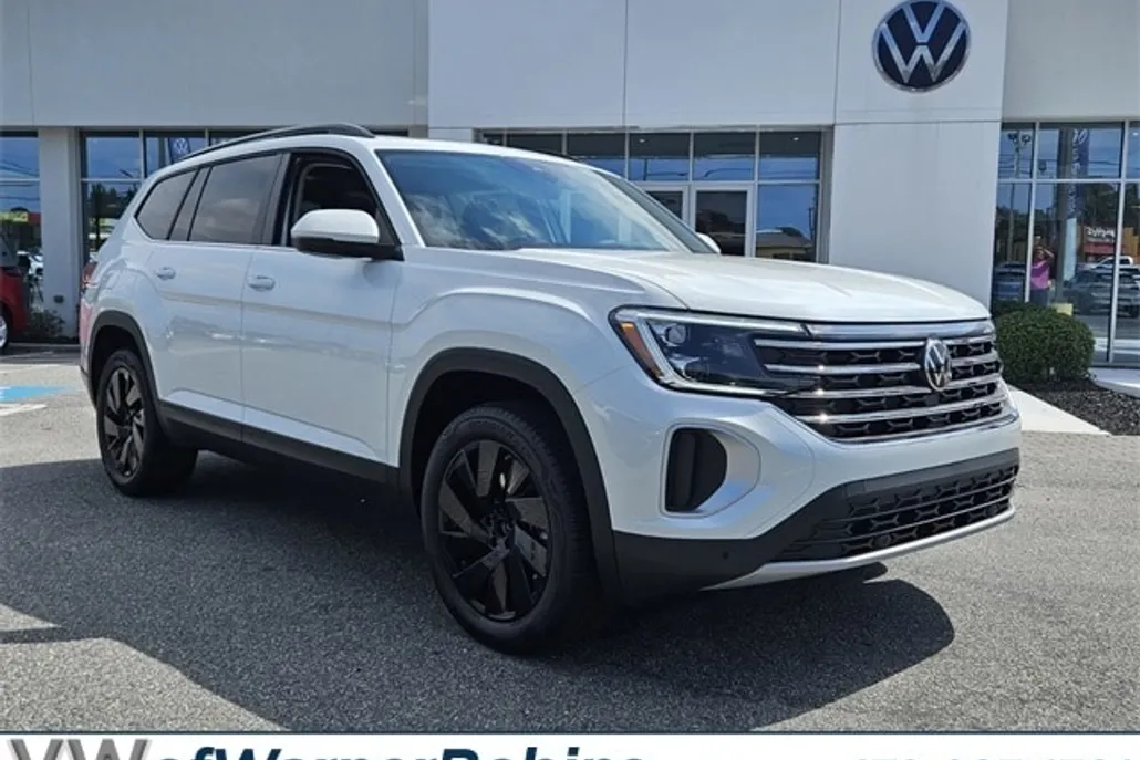 2026 Volkswagen Atlas SE Technology photo 1