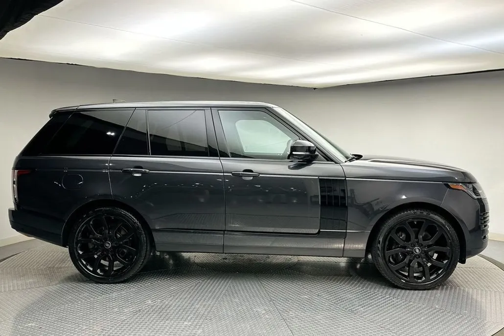 2021 Land Rover Range Rover P525 HSE HSE Westminster Edition photo 1