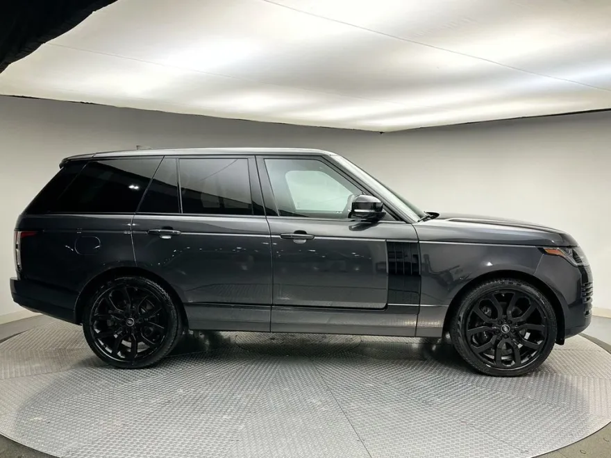 2021 Land Rover Range Rover P525 HSE HSE Westminster Edition photo 1